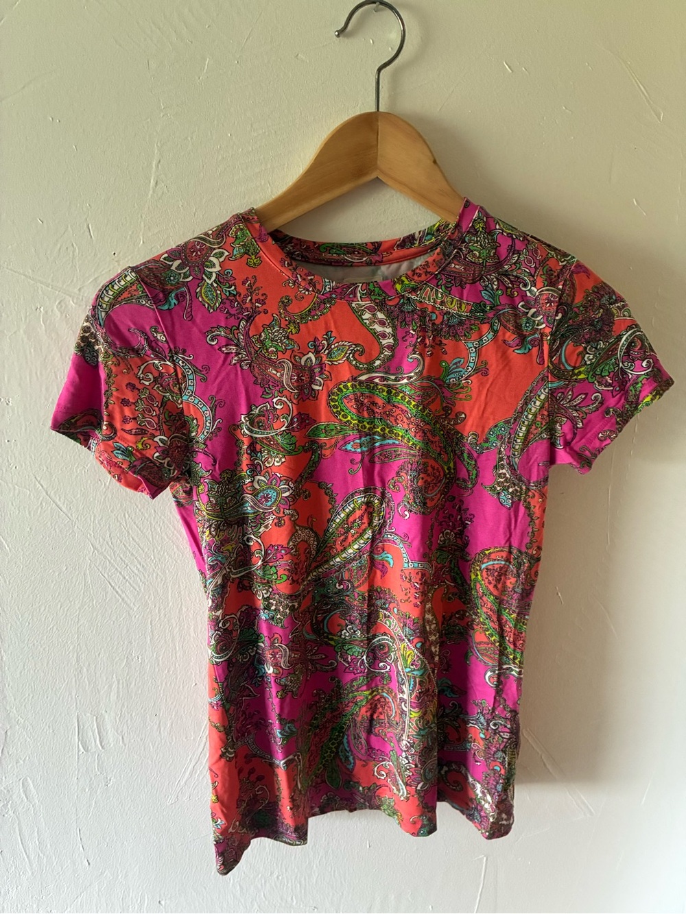 L’AGENCE Ressi Fitted Tee Pink & Orange Paisley Boho Retro Short-Sleeve Tee XS